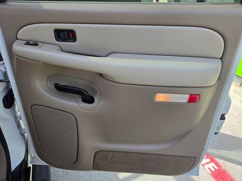 Used 2002 Chevrolet Suburban LS RWD image 30
