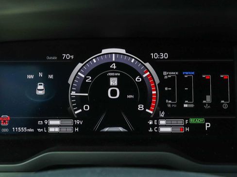 Used 2025 Toyota Sequoia Platinum image 28