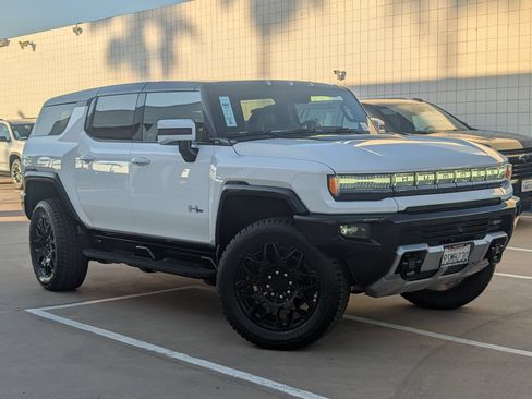 Used 2025 GMC Hummer EV 2X AWD/4WD image 2