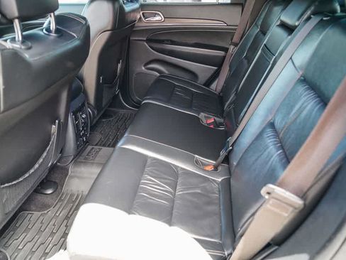 Used 2016 Jeep Grand Cherokee Limited RWD image 17