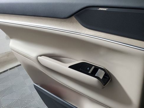 New 2026 Volvo EX90 Plus RWD image 18