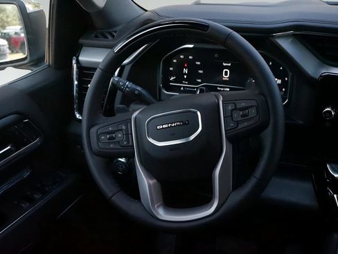 Used 2025 GMC Sierra 1500 Denali AWD/4WD image 21