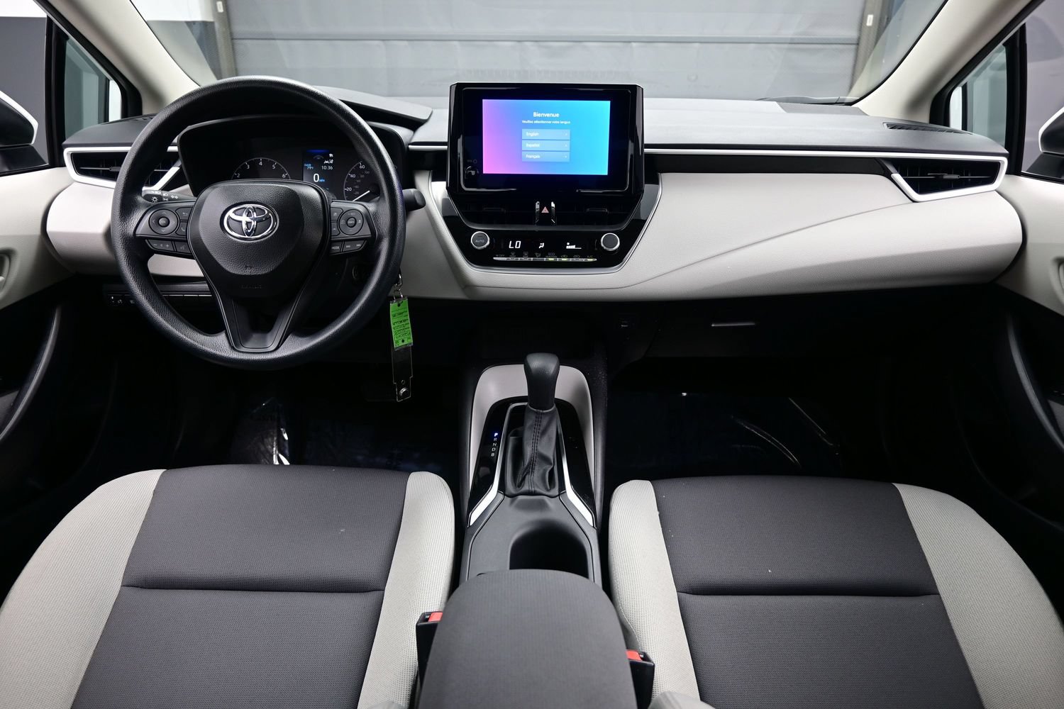 Used 2025 Toyota Corolla LE FWD image 16