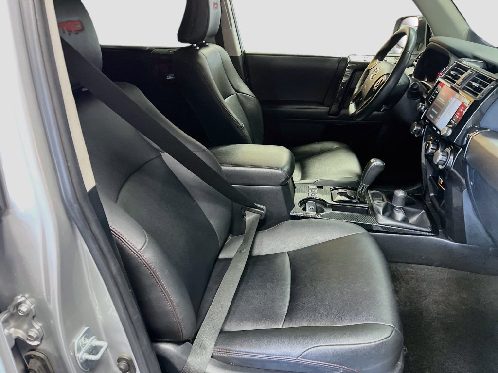 Used 2021 Toyota 4Runner Venture w/ Moonroof Package AWD/4WD image 29