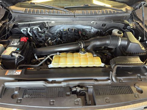 Used 2021 Ford Expedition XLT AWD/4WD image 33