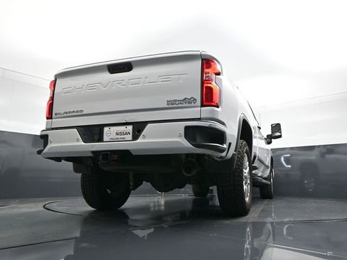 Used 2024 Chevrolet Silverado 2500 High Country w/ Z71 Off-Road Package AWD/4WD image 30