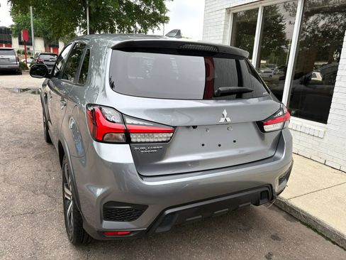 Used 2025 Mitsubishi Outlander Sport ES AWD/4WD image 7