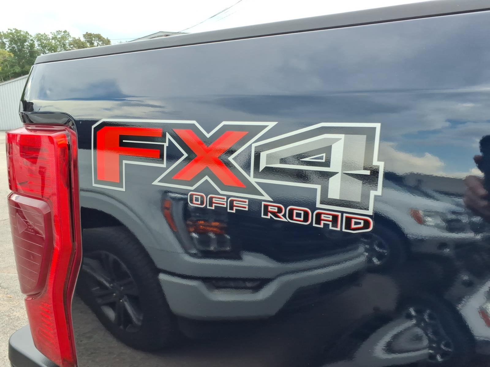 Used 2022 Ford F250 Lariat w/ Lariat Ultimate Package AWD/4WD image 10