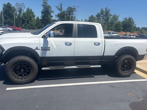 Used 2017 RAM 2500 Laramie AWD/4WD image 5