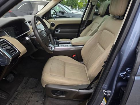 Used 2019 Land Rover Range Rover Sport SE AWD/4WD image 17