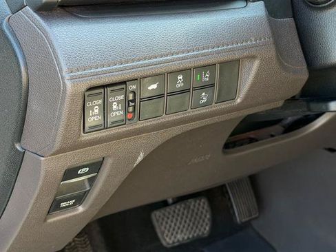 Used 2019 Honda Odyssey EX-L image 21
