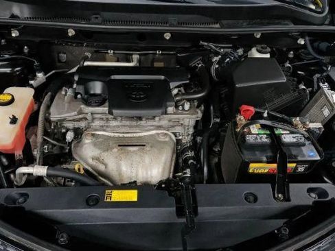 Used 2014 Toyota RAV4 LE image 37