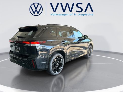 New 2026 Volkswagen Tiguan SE R-Line image 7