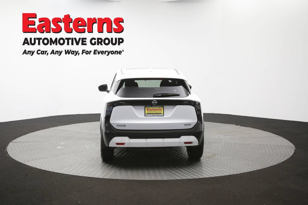 Used 2025 Nissan Kicks SV w/ SV Premium Package AWD/4WD image 39