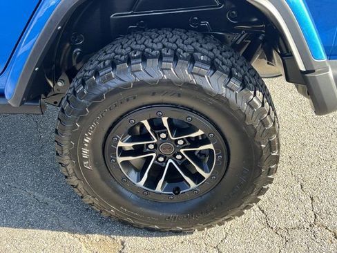 Used 2024 Jeep Wrangler Unlimited Rubicon image 23