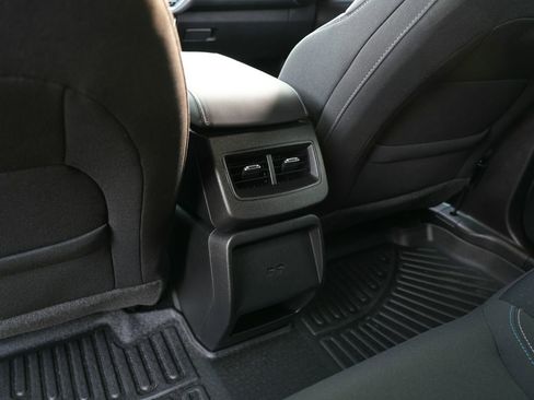 Used 2025 Chevrolet Equinox EV LT image 21