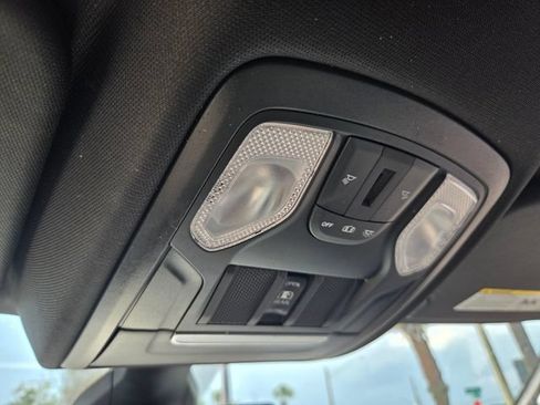Used 2021 RAM 1500 Big Horn AWD/4WD image 36