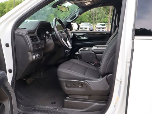 Used 2022 GMC Yukon XL SLE AWD/4WD image 24