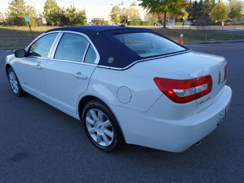 Used 2008 Lincoln MKZ image 5