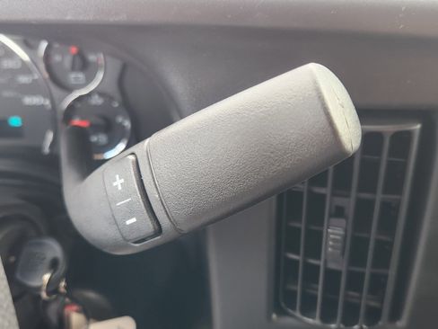 New 2025 Chevrolet Express 2500 Extended image 22