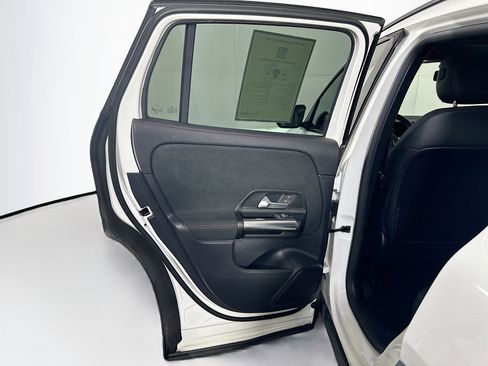 Used 2023 Mercedes-Benz GLA 250 image 26