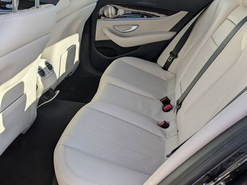 Used 2023 Mercedes-Benz E 350 4MATIC Sedan image 21