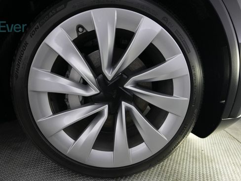 Used 2026 Tesla Model Y Long Range AWD/4WD image 20