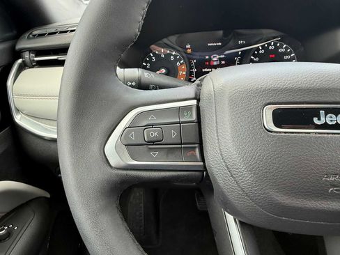 Used 2024 Jeep Compass Limited AWD/4WD image 16