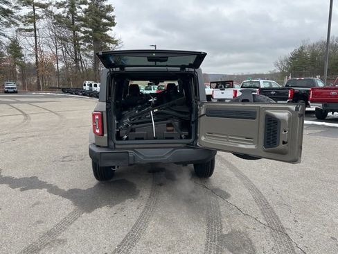 New 2025 Ford Bronco Outer Banks image 9