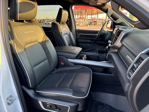 Used 2025 RAM 1500 Laramie image 11