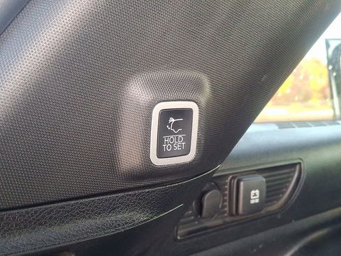 Used 2023 Jeep Grand Cherokee Altitude image 30