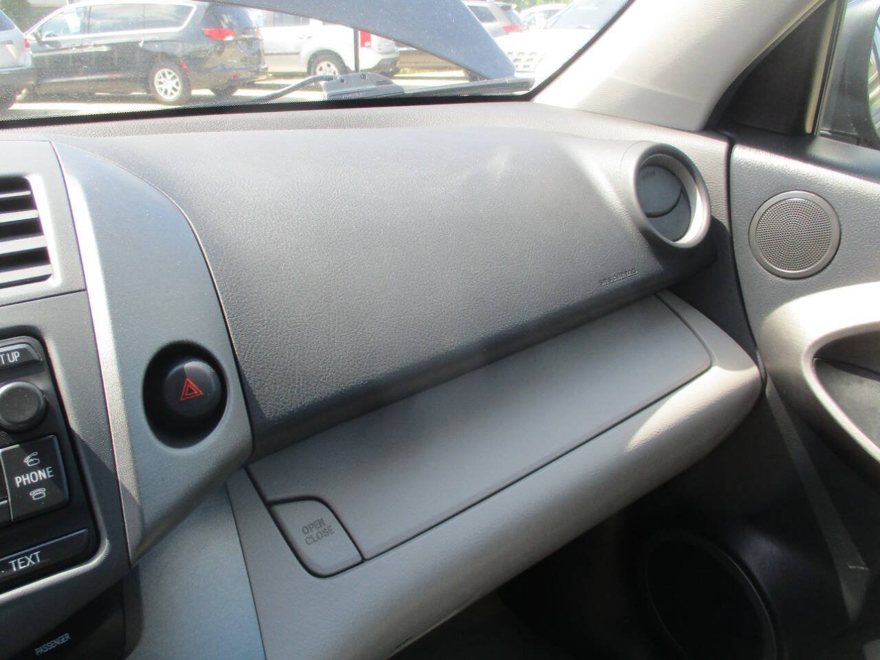 Used 2012 Toyota RAV4 4WD w/ Value Pkg image 33