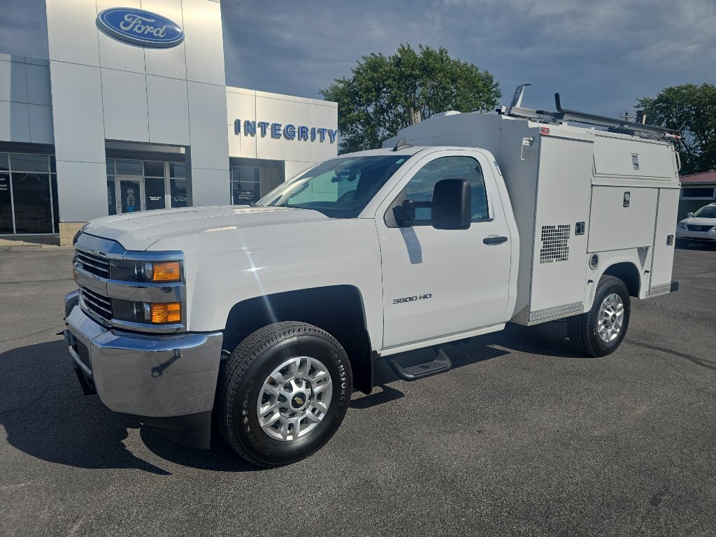 Used 2015 Chevrolet Silverado 3500 2WD Regular Cab image 2