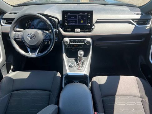 Used 2021 Toyota RAV4 SE AWD/4WD image 17