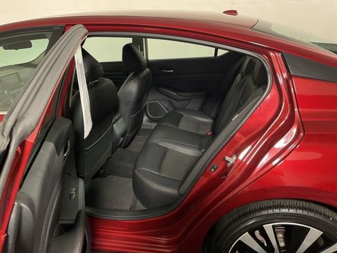 Used 2019 Nissan Altima 2.5 SR w/ SR Premium Package AWD/4WD image 33