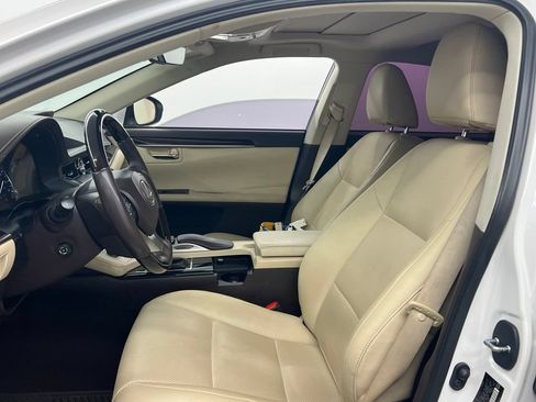 Used 2017 Lexus ES 350 w/ Navigation System Package FWD image 9