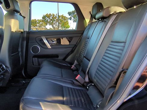 Certified 2022 Land Rover Discovery Sport S image 22