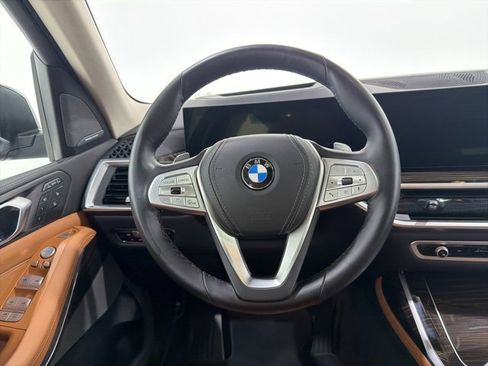 Certified 2023 BMW X7 xDrive40i w/ Executive Package image 34