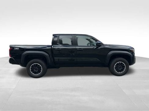 Used 2024 Toyota Tacoma TRD Sport image 12