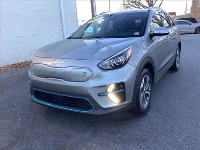 Certified 2022 Kia Niro EX w/ Cold Weather Package
