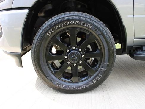 Used 2025 RAM 2500 Laramie AWD/4WD image 33