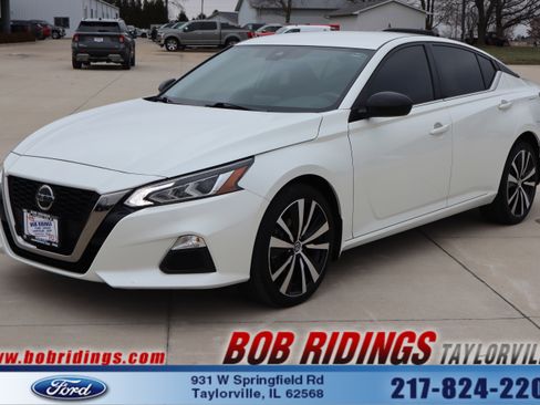 Used 2022 Nissan Altima 2.5 SR image 1