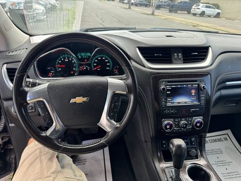 Used 2016 Chevrolet Traverse LT AWD/4WD image 8