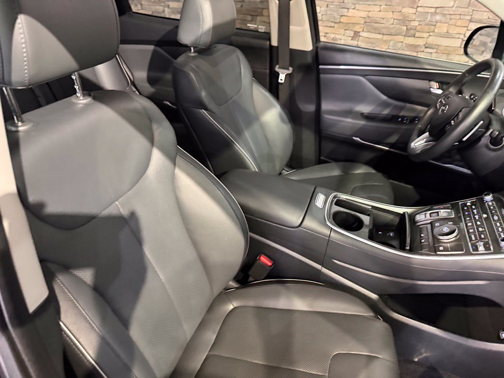 Used 2021 Hyundai Santa Fe SEL w/ Convenience + Premium Package FWD image 4