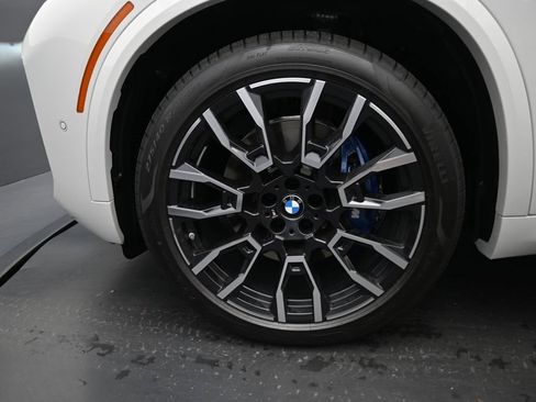 New 2026 BMW X5 xDrive40i w/ M Sport Package AWD/4WD image 4