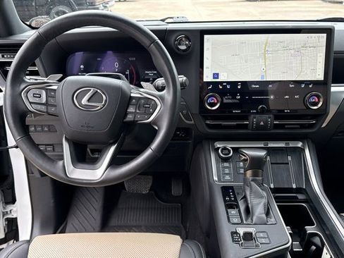 Used 2025 Lexus GX 550 AWD/4WD image 7