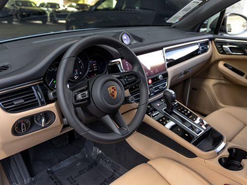 New 2026 Porsche Macan Turbo AWD/4WD image 4