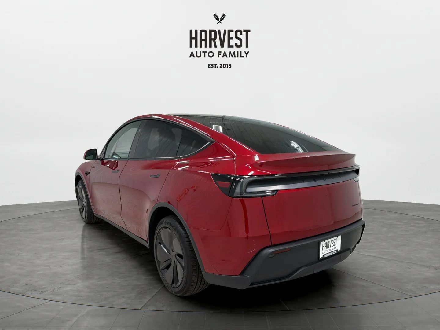 Used 2026 Tesla Model Y AWD image 4