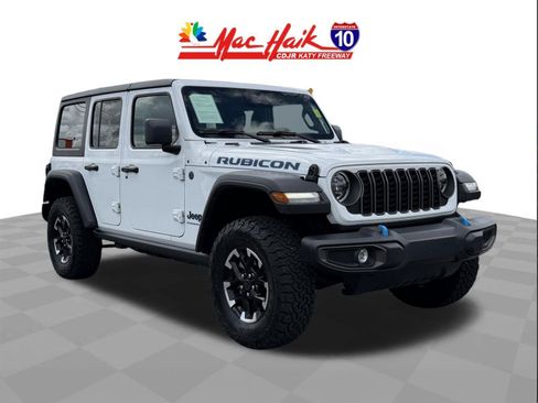 Used 2025 Jeep Wrangler Unlimited Rubicon 4xe w/ Safety Group AWD/4WD image 2