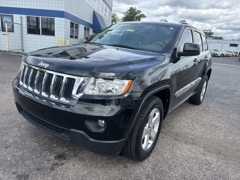 Used 2013 Jeep Grand Cherokee Laredo image 3